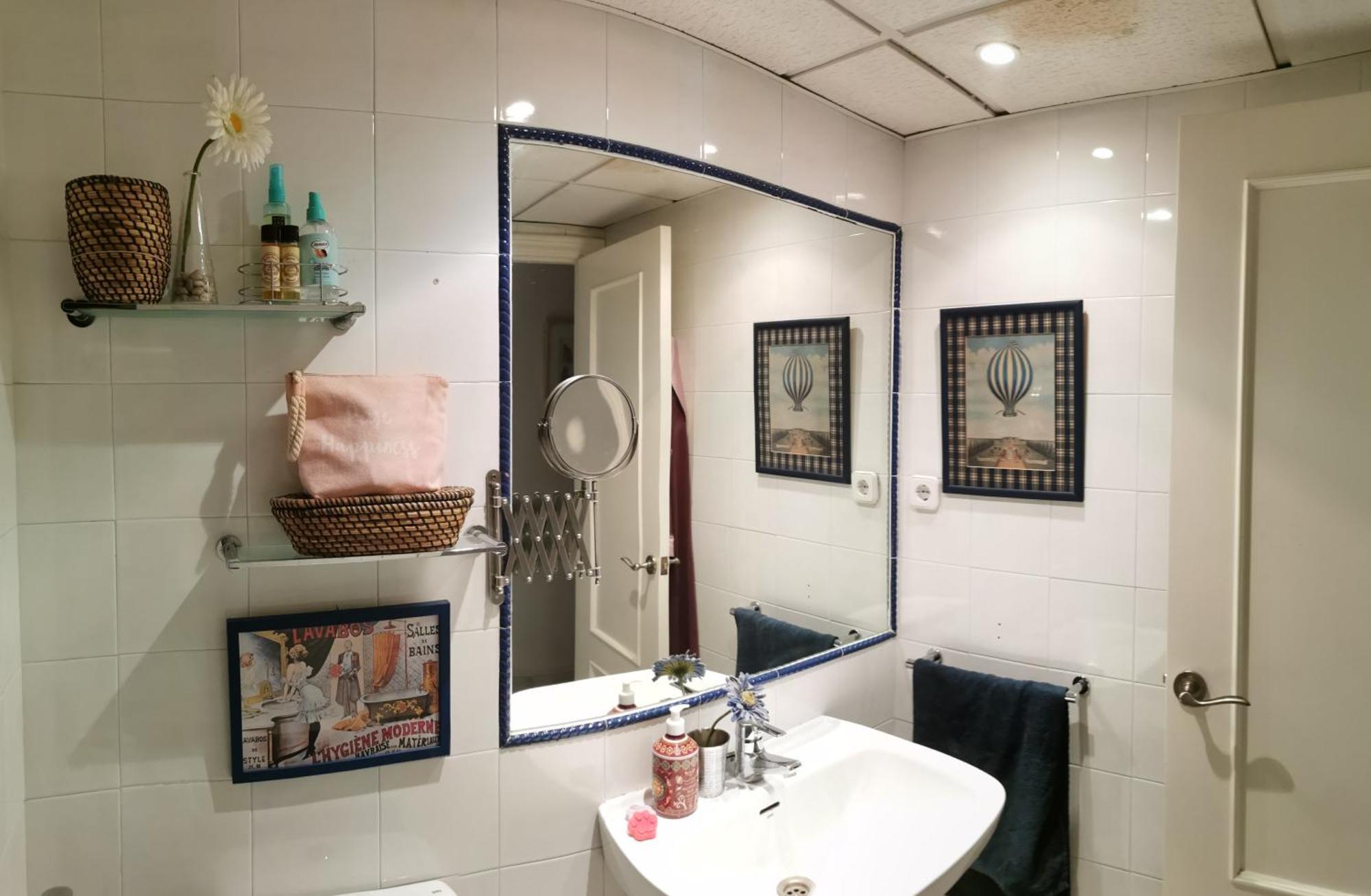 Habitacion Agradable Con Bano Individual Sevilla Ruang foto